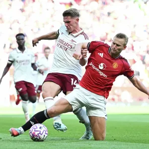 Manchester United v Arsenal - Premier League Manchester United v Arsenal - Premier League