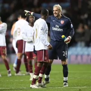 Manuel Almunia and William Gallas (Arsenal) celebrate after the match