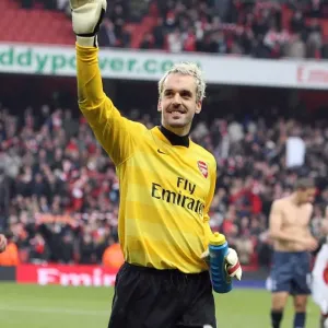 Manuel Almunia's Heroic Save: Arsenal's 2-1 Victory Over Tottenham Hotspur Manuel Almunia's Heroic Save: Arsenal's 2-1 Victory Over Tottenham Hotspur