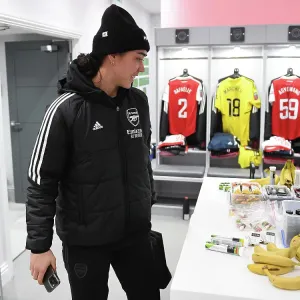 Manuela Zinsberger: Arsenal's Gear Up Star Ready for FA WSL Showdown Against Everton Manuela Zinsberger: Arsenal's Gear Up Star Ready for FA WSL Showdown Against Everton