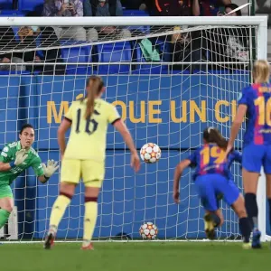 Manuela Zinsberger Saves Barcelona Penalty: Arsenal Women vs FC Barcelona, UEFA Womens Champions League