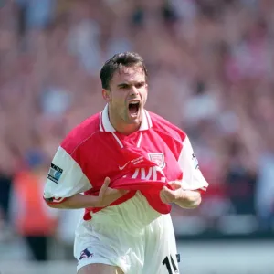 Marc Overmars celebrates scoring Arsenals 1st Goal. Arsenal v Newcastle United