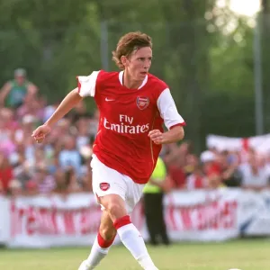 Mark Randall in Action: Arsenal's Pre-Season Victory at Schwadorf, 2006