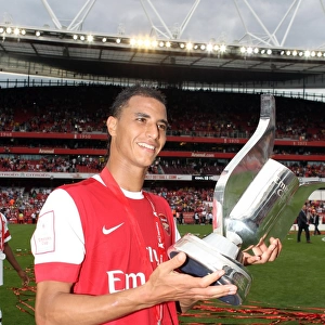 Marouane Chamakh (Arsenal) with Emirates Trophy. Arsenal 3: 2 Celtic. Emirates Cup Pre Season