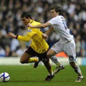 Marouane Chamakh (Arsenal) Jonathan Howson (Leeds). Leeds United 1: 3 Arsenal