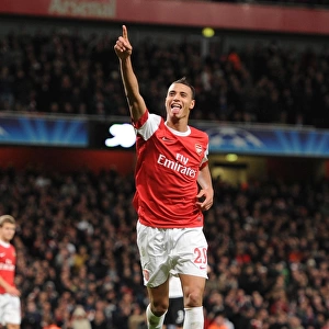 Marouane Chamakh celebrates scoring the 5th Arsenal goal. Arsenal 5: 1 Shakhtar Donetsk