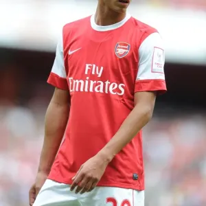 Marouane Chamakh Scores in Arsenal's 3-2 Victory over Celtic in the Emirates Cup Marouane Chamakh Scores in Arsenal's 3-2 Victory over Celtic in the Emirates Cup