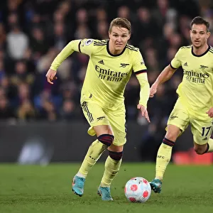 Martin Odegaard in Action: Arsenal vs. Crystal Palace - Premier League Clash (2021-22)