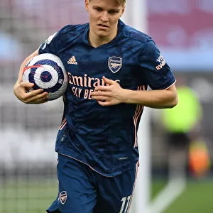 Martin Odegaard in Action: Arsenal's Midfield Maestro Shines Against West Ham United, Premier League 2020-21