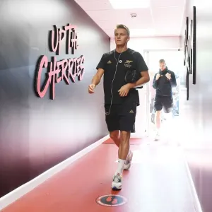 Martin Odegaard Gears Up: AFC Bournemouth vs Arsenal FC, Premier League 2022-23 Martin Odegaard Gears Up: AFC Bournemouth vs Arsenal FC, Premier League 2022-23
