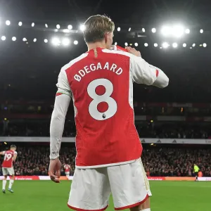 Martin Odegaard Gears Up: Arsenal vs. West Ham United (2023-24) Martin Odegaard Gears Up: Arsenal vs. West Ham United (2023-24)