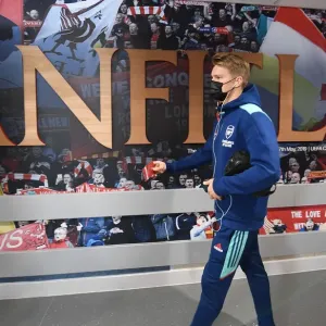 Martin Odegaard Gears Up: Liverpool vs Arsenal, Premier League 2021-22