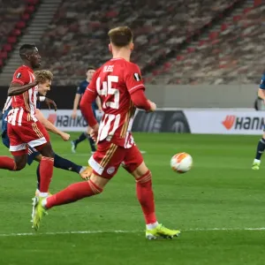 Martin Odegaard Scores for Arsenal in Empty Karaiskakis Stadium: Olympiacos vs Arsenal, UEFA Europa League Round of 16 (March 11, 2021)