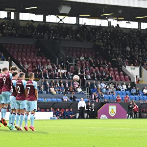 Martin Odegaard Scores: Arsenal's Thrilling Victory at Burnley, Premier League 2021-22