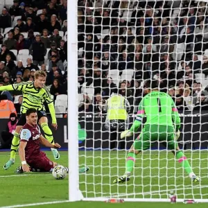 Martin Odegaard Scores First Goal: Arsenal Triumphs over West Ham United in Carabao Cup