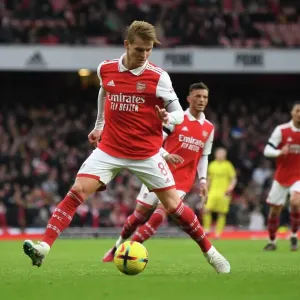 Martin Odegaard's Brilliant Performance: Arsenal's Triumph Over Brentford in the 2023 Premier League