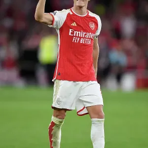 Martin Odegaard's Emotional Victory Celebration: Arsenal Triumph Over Manchester City (2023-24 Premier League) Martin Odegaard's Emotional Victory Celebration: Arsenal Triumph Over Manchester City (2023-24 Premier League)