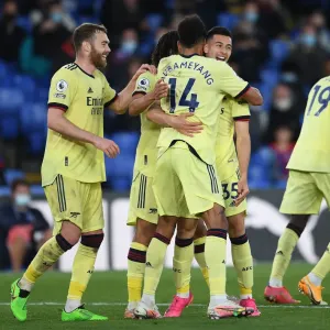 Martinelli, Aubameyang, and Chambers Celebrate Arsenal's Winning Goals Against Crystal Palace (2020-21)