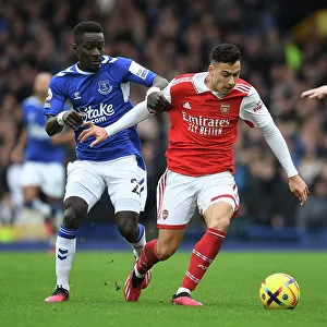 Martinelli Outsmarts Gueye: Premier League Clash Between Arsenal and Everton (2022-23)