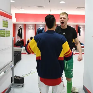 Martinelli and Ramsdale: Arsenal's Unyielding Duo Celebrate Hard-Fought Victory over West Ham United Martinelli and Ramsdale: Arsenal's Unyielding Duo Celebrate Hard-Fought Victory over West Ham United