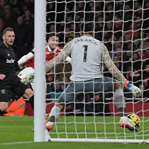 Martinelli Scores Arsenal's Second Goal in 2022-23 Premier League: Arsenal v West Ham United