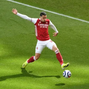 Martinelli Shines in Empty St. James Park: Arsenal's Victory Against Newcastle United (2020-21 Premier League)