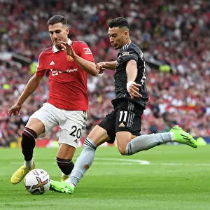 Martinelli vs Dalot: A Tense Battle in the Manchester United vs Arsenal Premier League Clash (2022-23)