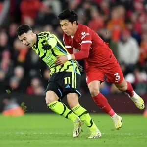 Martinelli vs Endo: Intense Battle at Anfield - Liverpool vs Arsenal, Premier League 2023-24