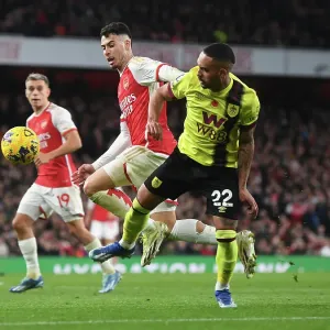 Martinelli vs. Vitinho: Intense Showdown in Arsenal's Battle Against Burnley (2023-24) Martinelli vs. Vitinho: Intense Showdown in Arsenal's Battle Against Burnley (2023-24)