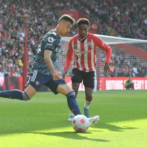 Martinelli vs Walker-Peters: Clash at St. Mary's - Southampton vs Arsenal, Premier League 2021-22