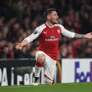 Mathieu Debuchy in Action for Arsenal against Red Star Belgrade, UEFA Europa League 2017-18
