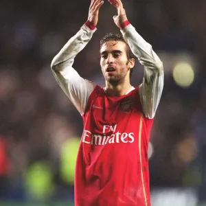 Matthieu Flamini (Arsenal) aplaude a los hinchas al final del partido Matthieu Flamini (Arsenal) aplaude a los hinchas al final del partido