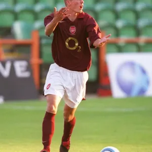 Matthew Connolly Scores in Arsenal's Thrilling 5-2 Victory over Leicester City Reserves (August 30, 2005)