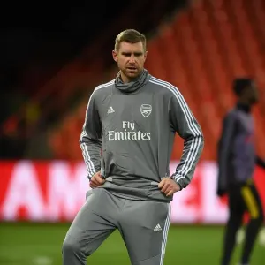 Mertesacker Coaches Arsenal in UEFA Europa League Match against Standard Liege Mertesacker Coaches Arsenal in UEFA Europa League Match against Standard Liege