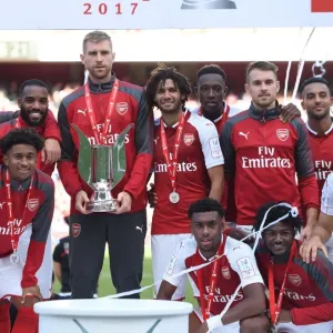 Per Mertesacker Lifts Emirates Cup: Arsenal's Victory over Sevilla FC (2017)