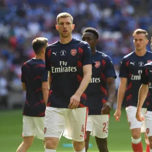 Per Mertesacker Prepares for Arsenal vs. Chelsea FA Cup Final