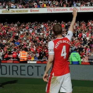 Per Mertesacker's Emotional Farewell: A Arsenal Legend Bids Adieu at Emirates Stadium (2016-17) Per Mertesacker's Emotional Farewell: A Arsenal Legend Bids Adieu at Emirates Stadium (2016-17)