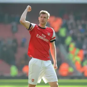 Per Mertesacker's FA Cup Triumph: Arsenal's Quarter-Final Victory over Everton