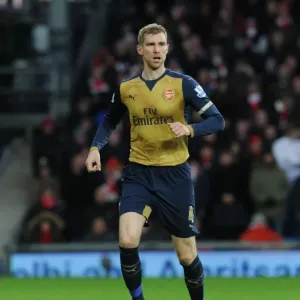 Per Mertesacker's Unwavering Concentration: Arsenal vs. West Bromwich Albion (November 2015) Per Mertesacker's Unwavering Concentration: Arsenal vs. West Bromwich Albion (November 2015)