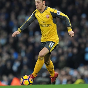 Mesut Ozil: In Action for Arsenal Against Manchester City (2016-17)