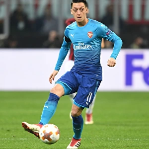 Mesut Ozil in Action: Arsenal vs. AC Milan, UEFA Europa League 2018