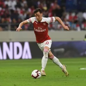 Mesut Ozil in Action: Arsenal vs Al-Nasr Dubai SC (2018-19)