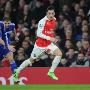 Mesut Ozil in Action: Arsenal vs Chelsea, Premier League 2015-16 Mesut Ozil in Action: Arsenal vs Chelsea, Premier League 2015-16