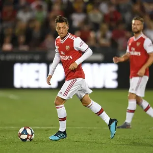 Mesut Ozil in Azione: Arsenal contro i Colorado Rapids del 2019 Mesut Ozil in Azione: Arsenal contro i Colorado Rapids del 2019