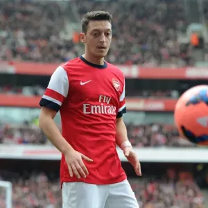 Mesut Ozil in Action: Arsenal vs Everton, FA Cup Quarter-Final, 2014 Mesut Ozil in Action: Arsenal vs Everton, FA Cup Quarter-Final, 2014