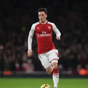 Mesut Ozil in Action: Arsenal vs. Liverpool, Premier League 2017-18