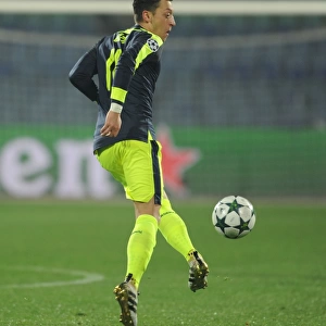 Mesut Ozil in Action: Arsenal vs Ludogorets Razgrad, UEFA Champions League 2016-17