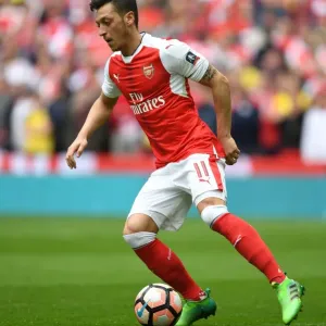 Mesut Ozil in Action: Arsenal vs Manchester City - FA Cup Semi-Final, 2017