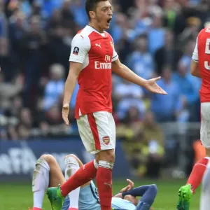 Mesut Ozil in Action: Arsenal vs Manchester City - FA Cup Semi-Final, 2017