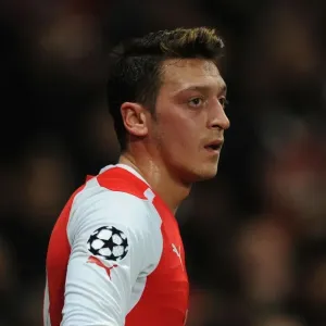 Mesut Ozil in Action: Arsenal vs AS Monaco, UEFA Champions League 2015